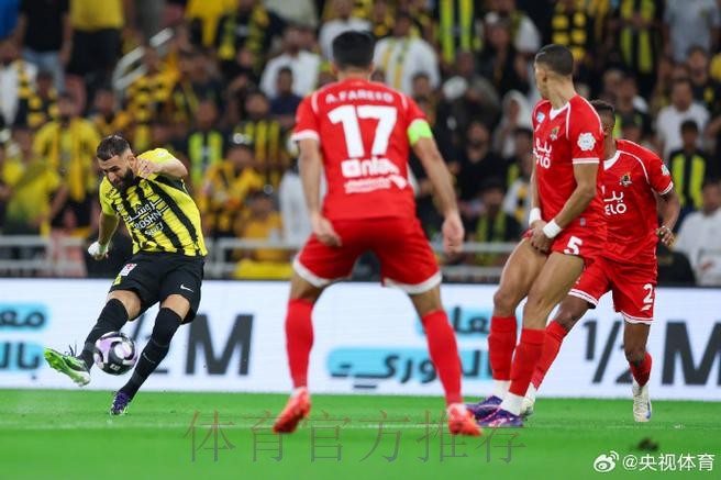 本泽马新冠检测转阴 有望参加皇马本周五的训练 本泽马新冠检测转阴 有望参加皇马本周五的训练