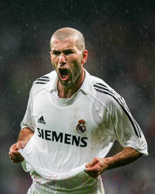 齐达内-很烦外界一直在说裁判 好像皇马啥都没做