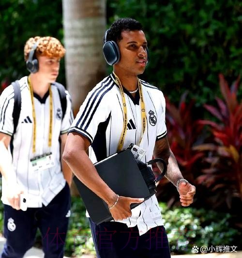 引进姆巴佩告吹 皇马评估签下米兰前锋莱奥的可能